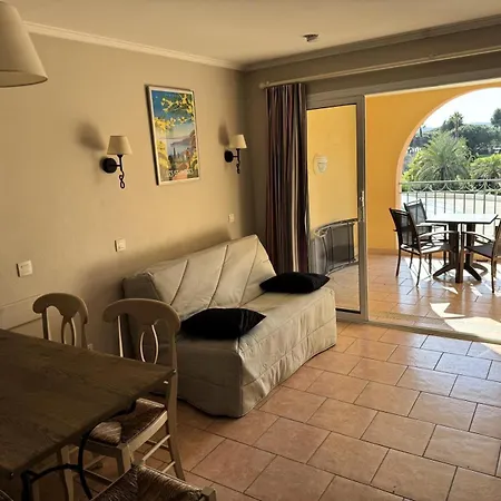 Apartment Les Calanques Des Issambres - Maeva - 4 Personnes - Selection Mae-8566 *