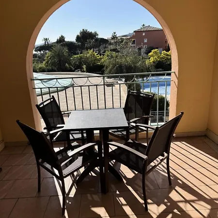 Résidence Les Calanques Des Issambres - Maeva - 4 Personnes - Sélection Mae-8566 Appartement