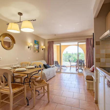Résidence Les Calanques Des Issambres - Maeva - 4 Personnes - Sélection Mae-8566 * Les Issambres
